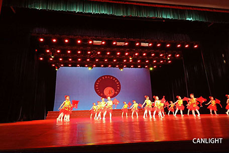 户内P4全彩LED显示屏影剧院舞台应用