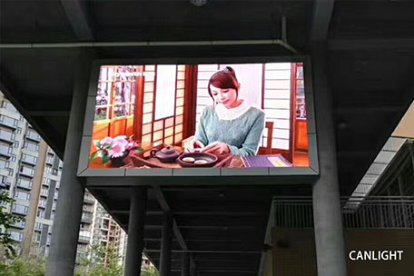 桥底户外立柱LED屏