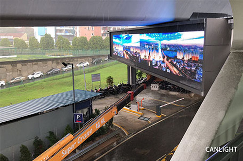 马来西亚商业显示户外LED广告大屏300㎡后维护